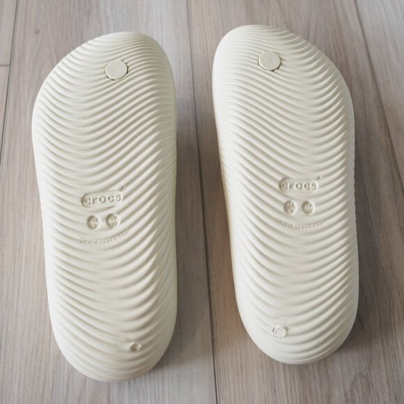 Crocs Mellow Recovery Flip Flops Cream Stucco Size Unisex W 10 M 8 - Picture 6 of 11